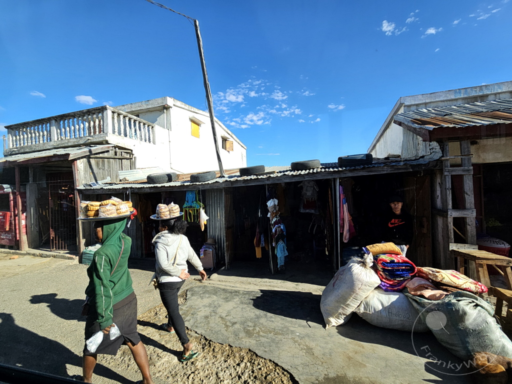 Madagaskar - Ilakaka - Streetlife - Mofo Gasy - Gebäck