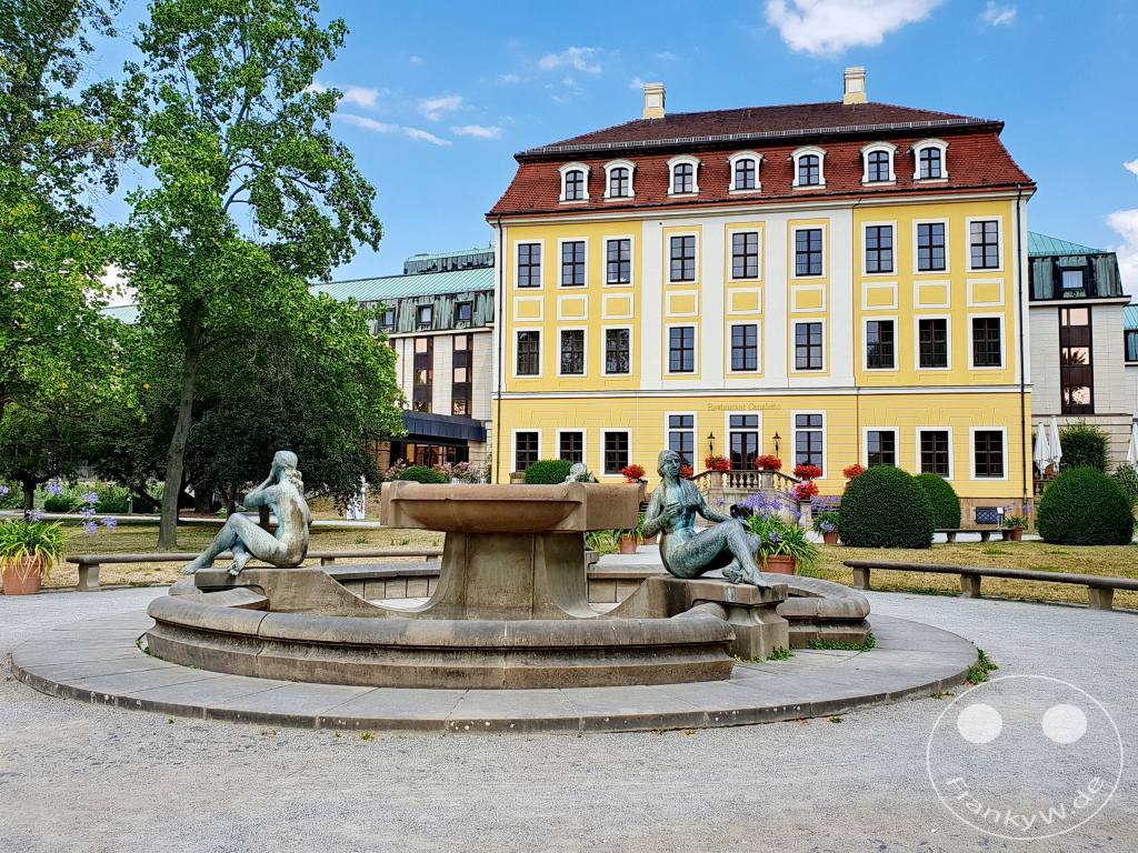 Deutschland - Dresden - Brunnen „Drei Grazien“