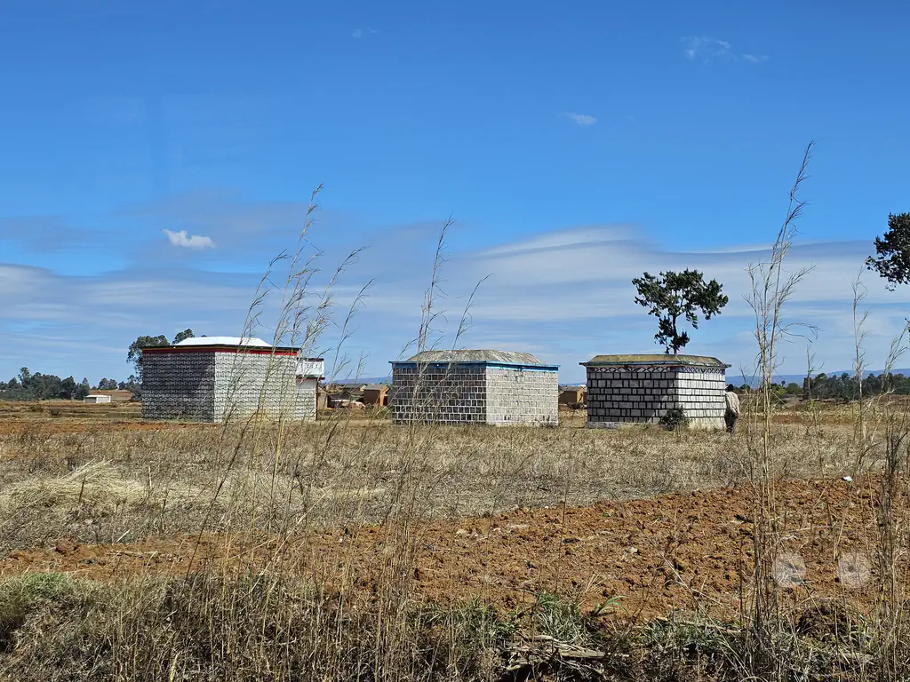 Madagaskar - Ambohimandraso - Grabstätten