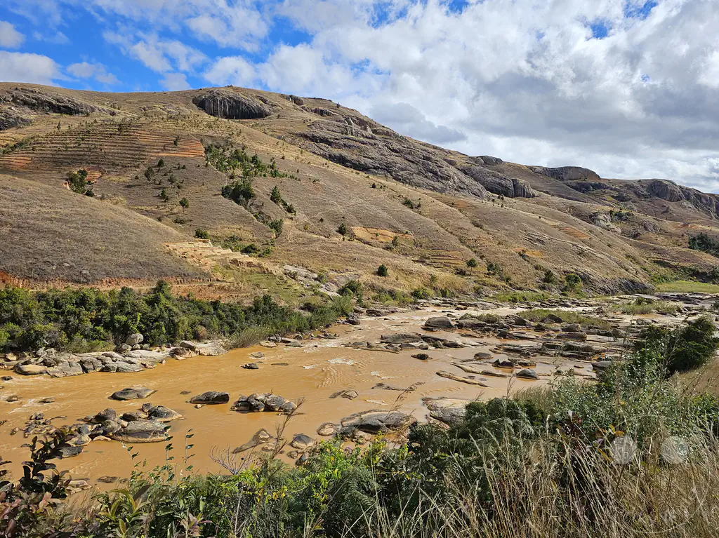 Madagaskar - Ambakoana - Landschaft - Fluss Mania