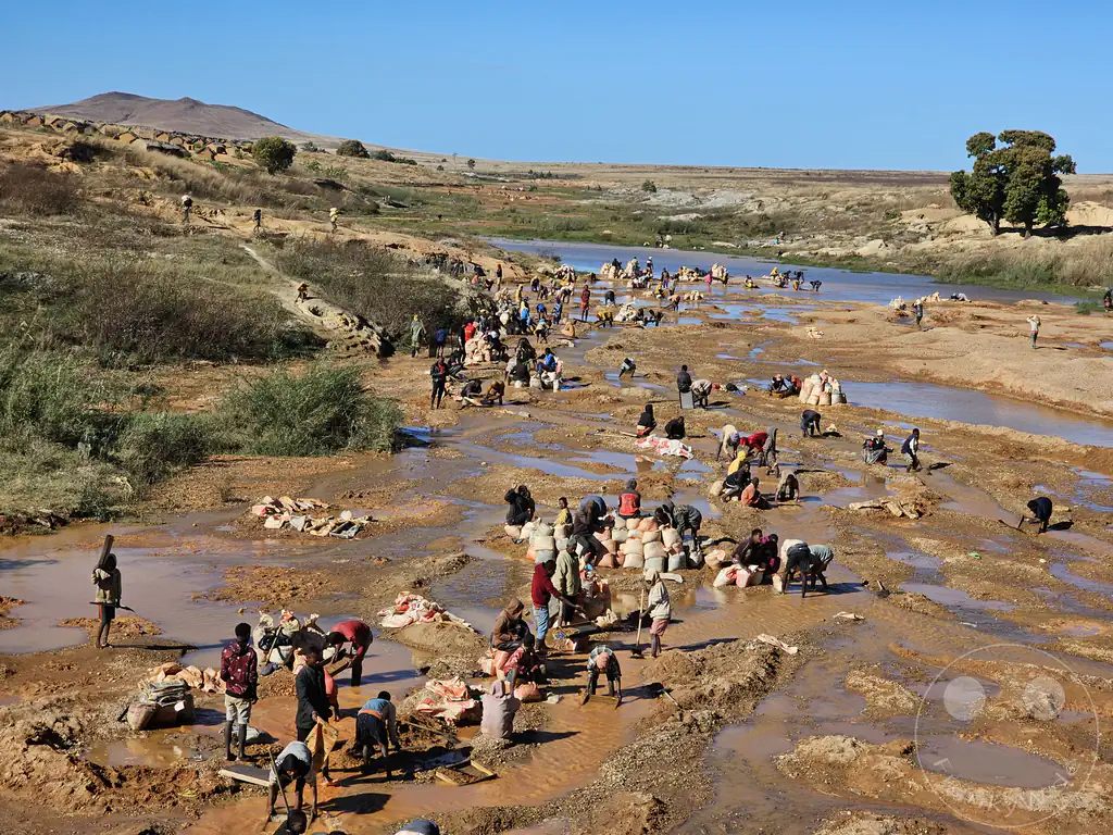 Madagaskar - Ilakaka - Streetlife - Saphire schürfen