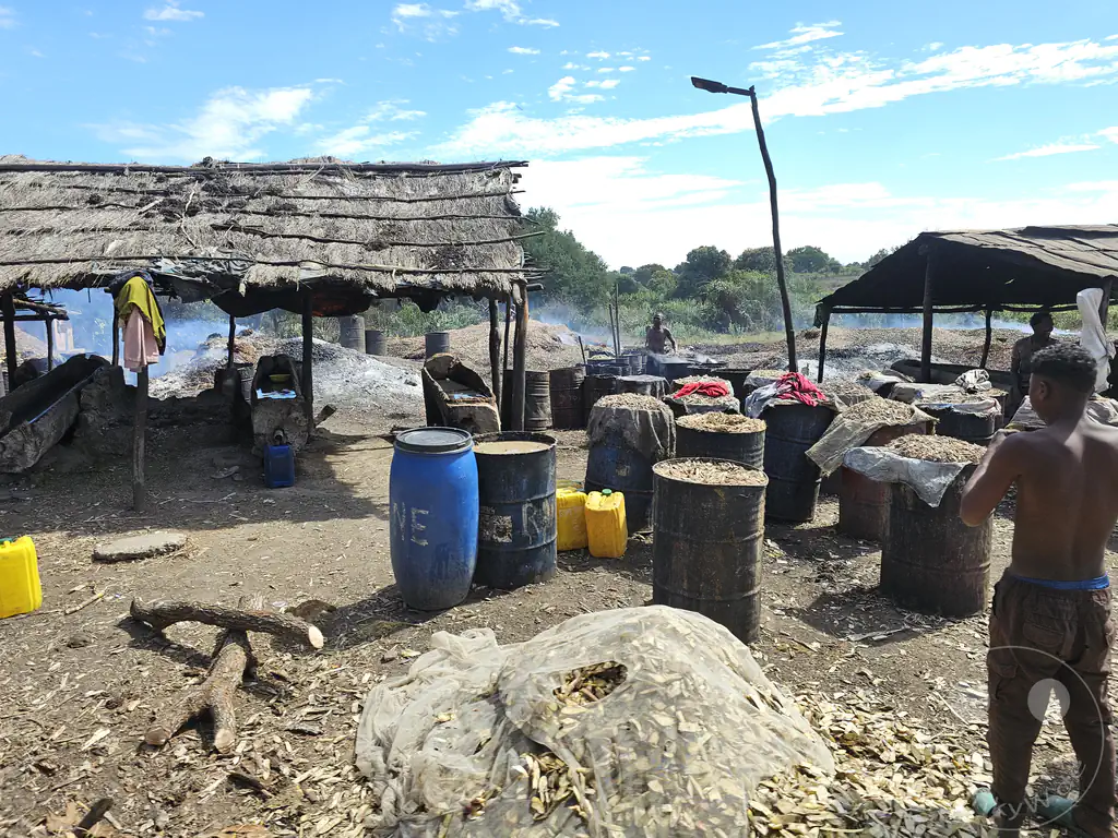 Madagaskar - Andoharotsy-Sakaraha - Brennerei