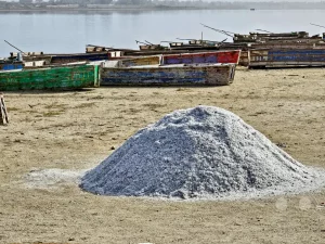 Senegal - Dakar - Lac Rose - pinker Salzsee - Salz
