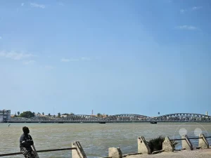 Senegal - Saint-Louis - Streetlife - Faidherbe-Brücke