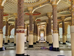 Senegal - Touba - Große Moschee von Touba - Gebetssaal - Säulenhalle