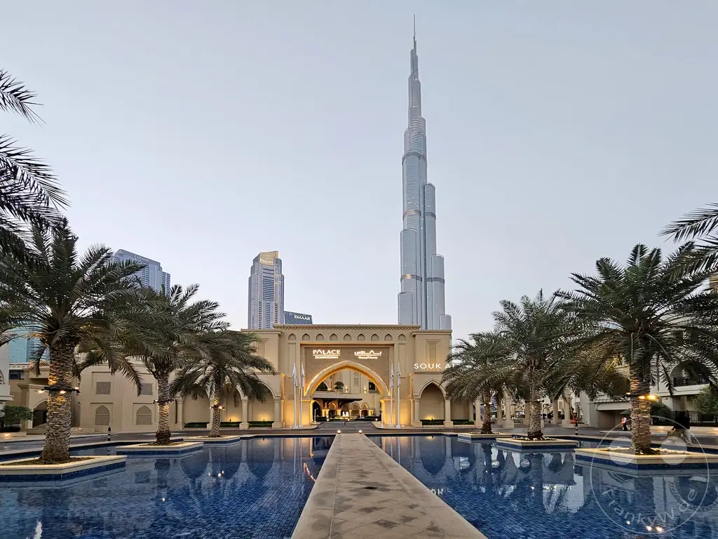 VAE - Dubai - Dubai Mall - Burj Khalifa - Dubai Fountain - The Palace Downtown Dubai