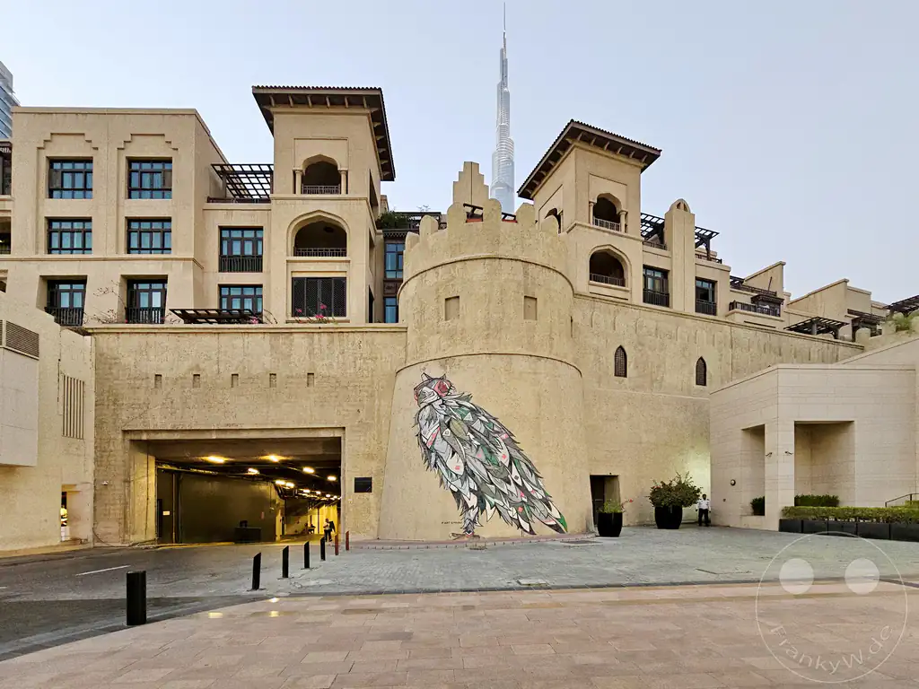 VAE - Dubai - Burj Khalifa - Old Town Island - Attareen Residences - Streetart - Falke - Fatspatrol