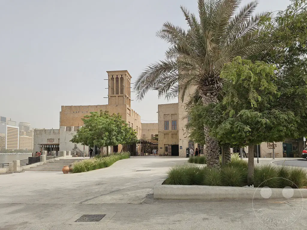 VAE - Dubai - Dubai Creek - Al Fahidi Historical District - Old Town - Souk Al Seef