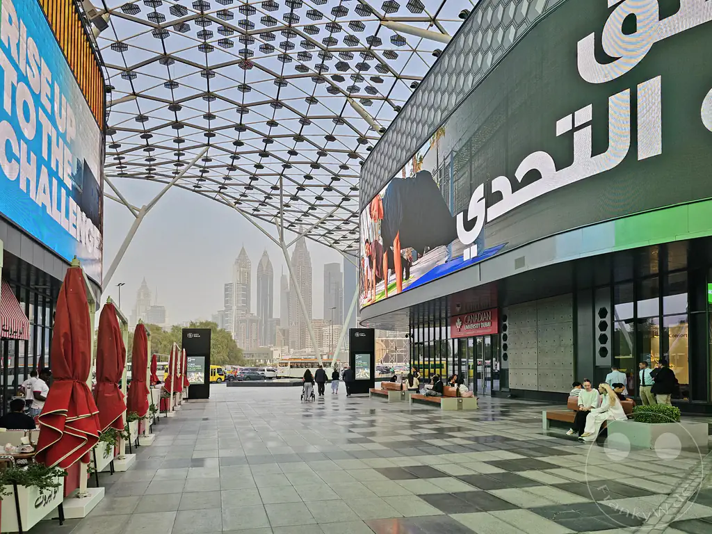 VAE - Dubai - City Walk Mall