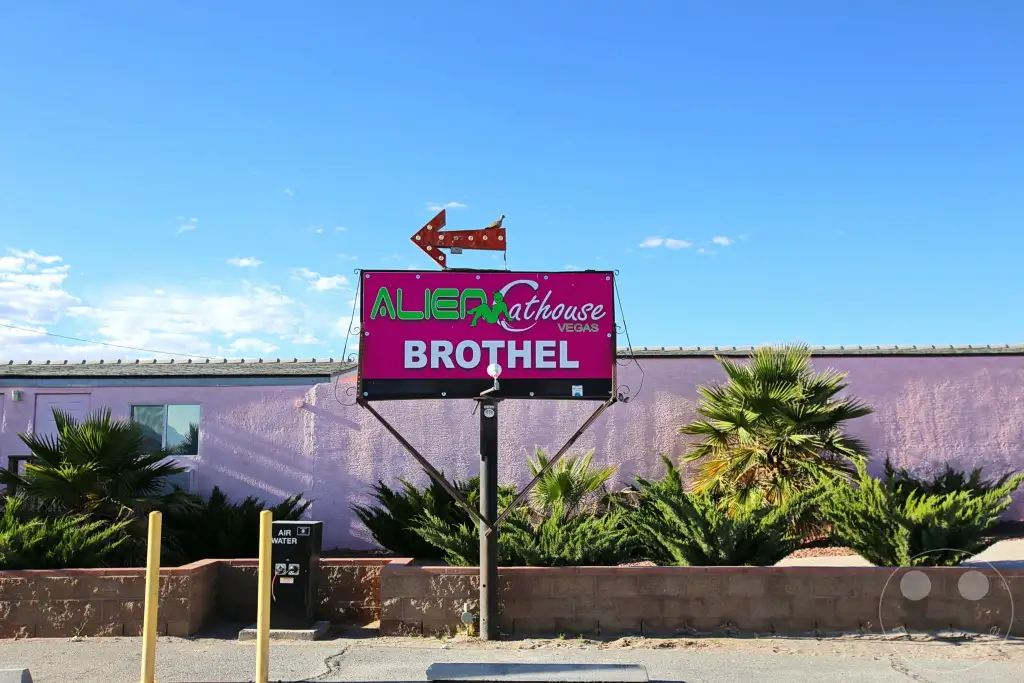 Nevada - Amargosa Valley - Area 51 Alien Center
