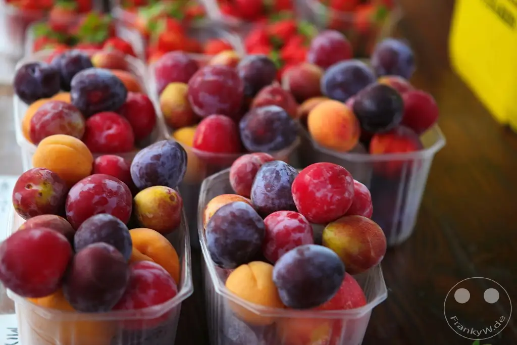 New Zealand South Island - Arrowtown - Plums