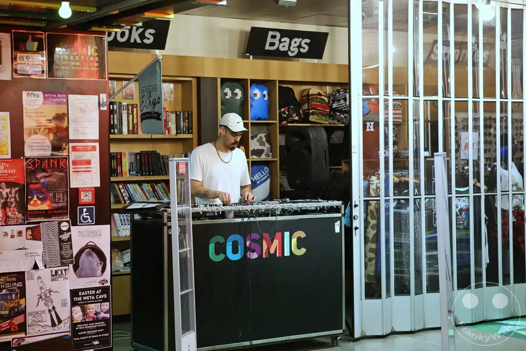 New Zealand North Island - Wellington - Cosmic Hemp