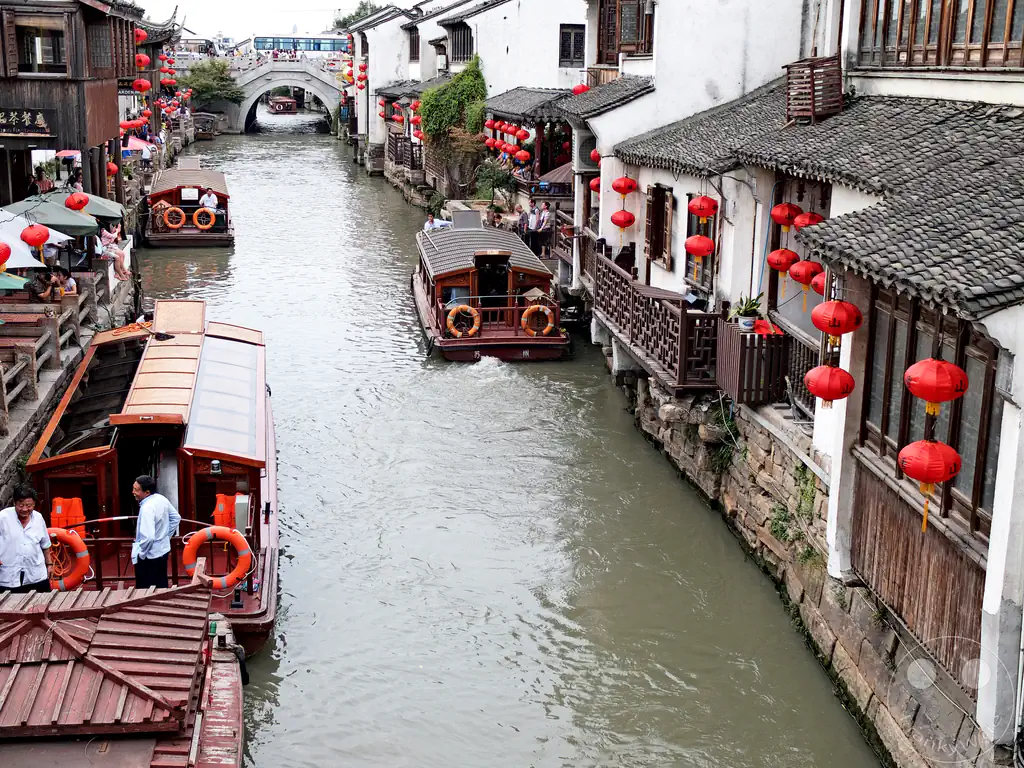 China - Suzhou - Houses with red lanterns along the canal