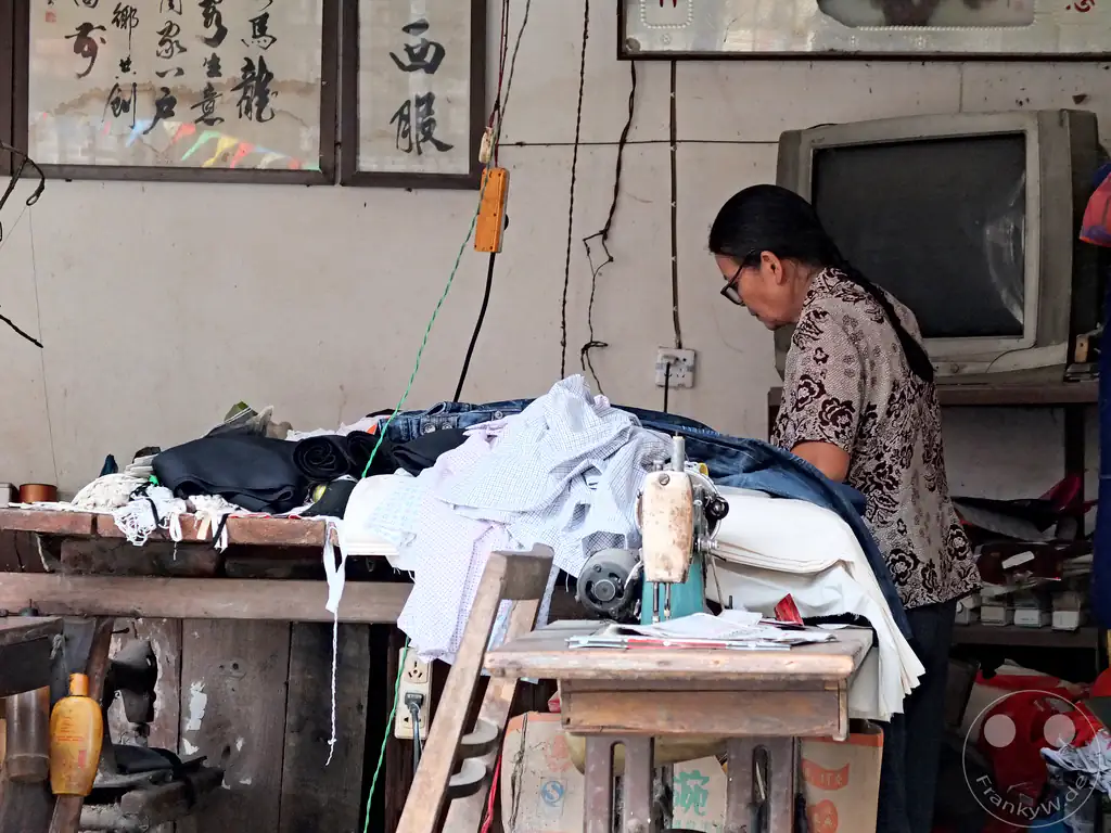 China - Yangshou - Tailor Shop